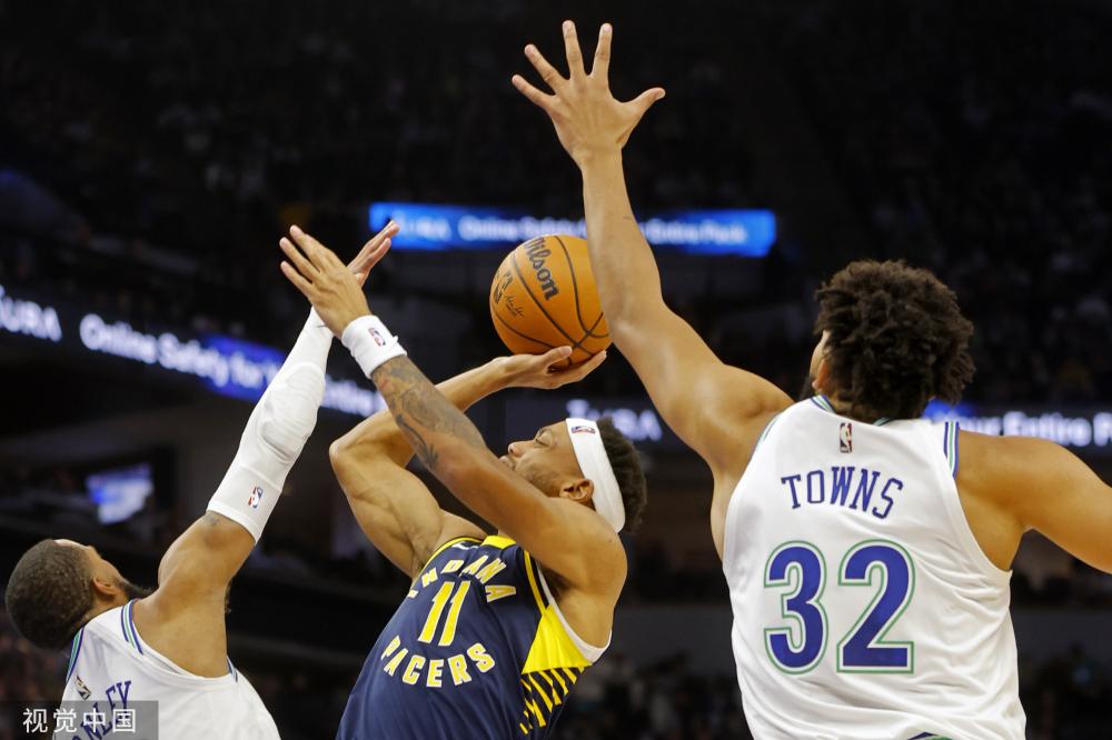 的后防线而 的后防线而